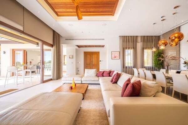 finestre a scomparsa villa-a-cipro