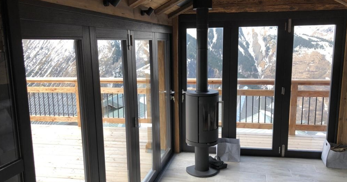 Finestre 3 ante o a pacchetto per collegare spazi indoor e outdoor